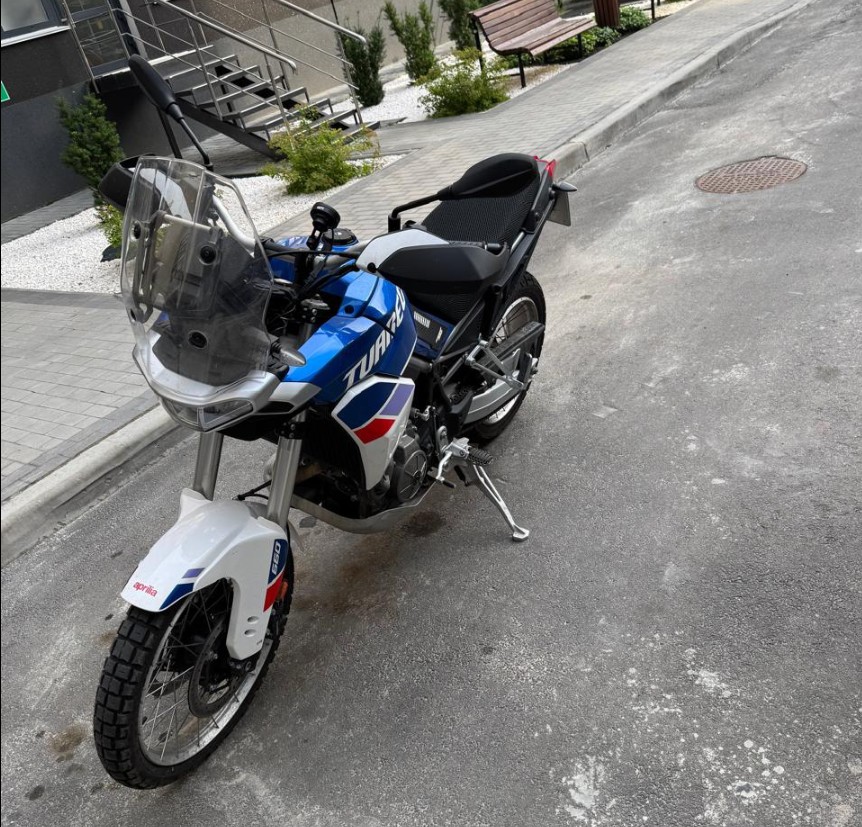 Aprilia Tuareg 2022